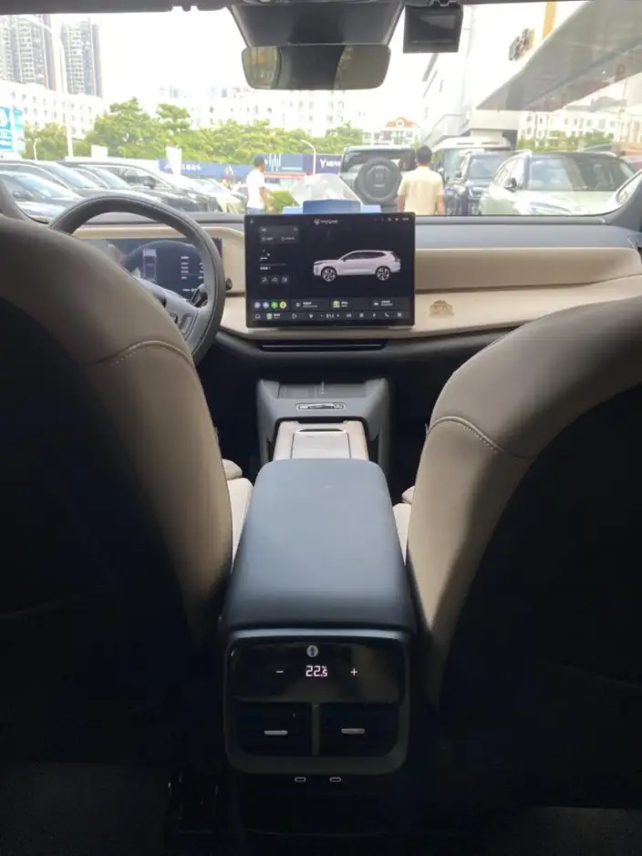 Volvo XC70 2026 Model 4WD Ultra-long Endurance Plus – фото 10