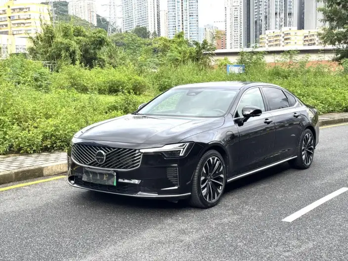 Volvo S90 PHEV 2026 Model T8 4WD Long Battery Life Pro Smart Elegance Deluxe Edition
