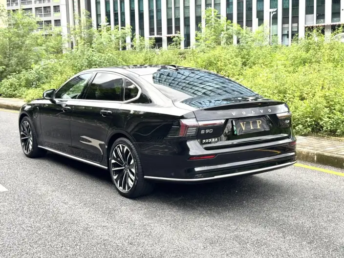Volvo S90 PHEV 2026 Model T8 4WD Long Battery Life Pro Smart Elegance Deluxe Edition