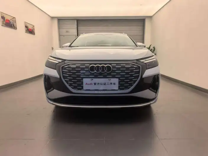 Audi Q4 e-tron 2024 Model 40 e-tron Genesis Edition