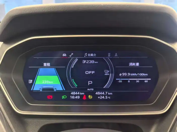 Audi Q4 e-tron 2024 Model 40 e-tron Genesis Edition – фото 9