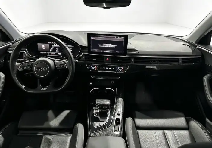 Audi A4 L 2022 Model 40 TFSI Luxury Dynamic Model – фото 6