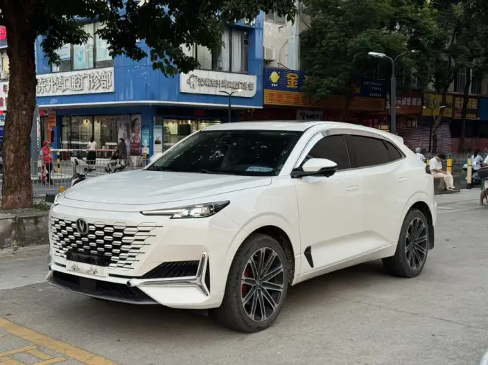Changan UNI-K iDD 2022 Model Blue whale iDD 1.5T 130km Noble Model
