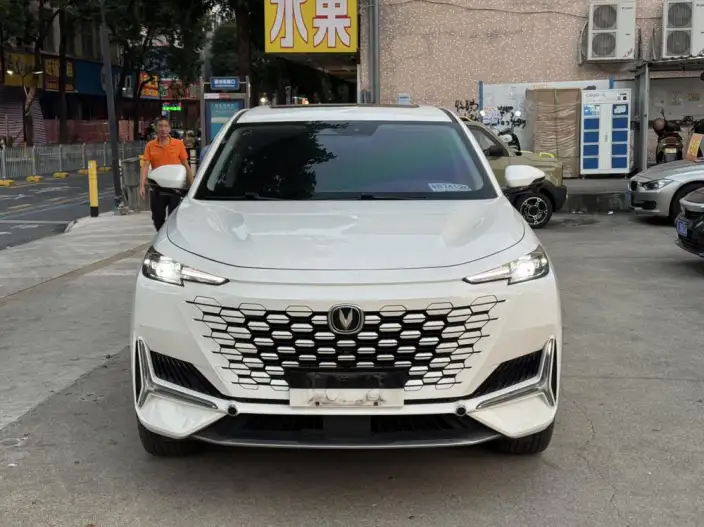 Changan UNI-K iDD 2022 Model Blue whale iDD 1.5T 130km Noble Model