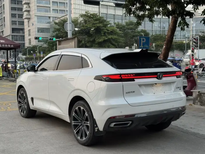 Changan UNI-K iDD 2022 Model Blue whale iDD 1.5T 130km Noble Model