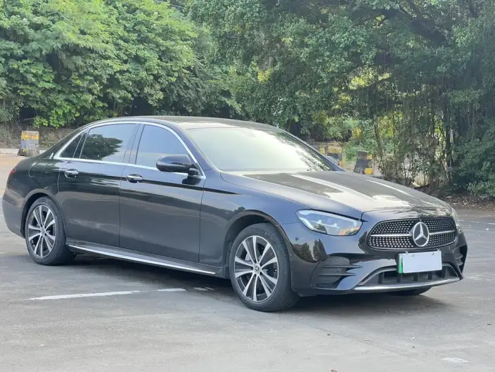 Mercedes-Benz E-Class PHEV 2022 Model Facelift II E 350 e L Sports sedan