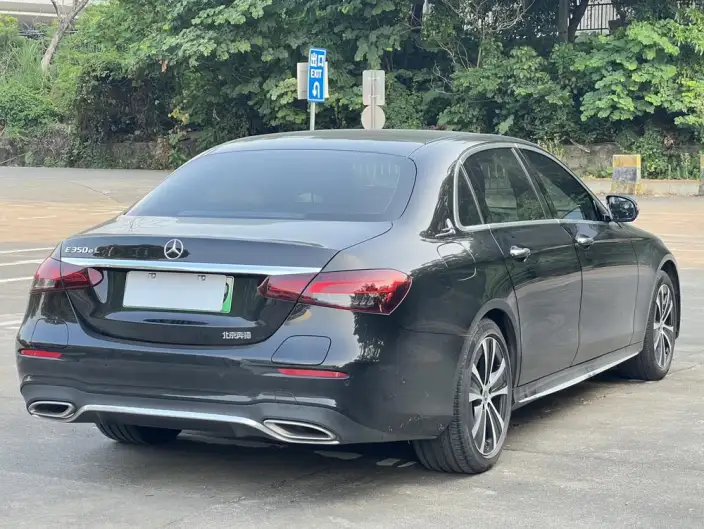 Mercedes-Benz E-Class PHEV 2022 Model Facelift II E 350 e L Sports sedan – фото 6