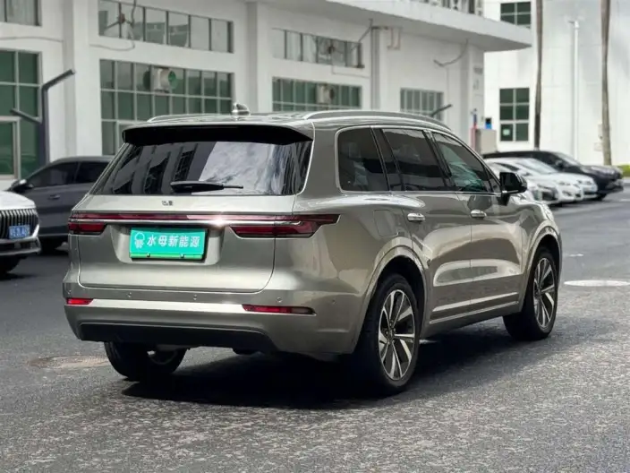 Li Auto ONE 2021 Model Extended Range 6 seat Edition – фото 7