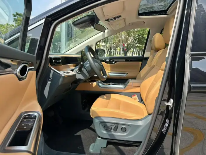 GAC Trumpchi E8 PHEV 2024 Model 2.0ATK 150km MAX Edition – фото 8