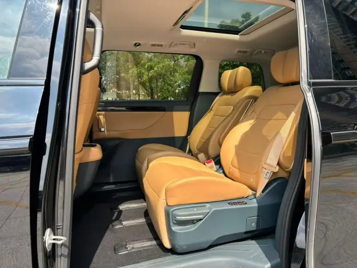 GAC Trumpchi E8 PHEV 2024 Model 2.0ATK 150km MAX Edition – фото 9