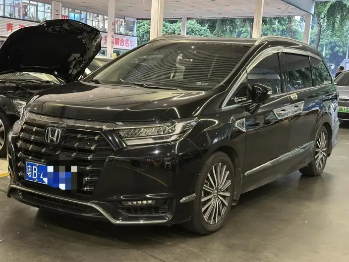Honda Elysion 2022 Model 2.0L Hybrid Deluxe Edition