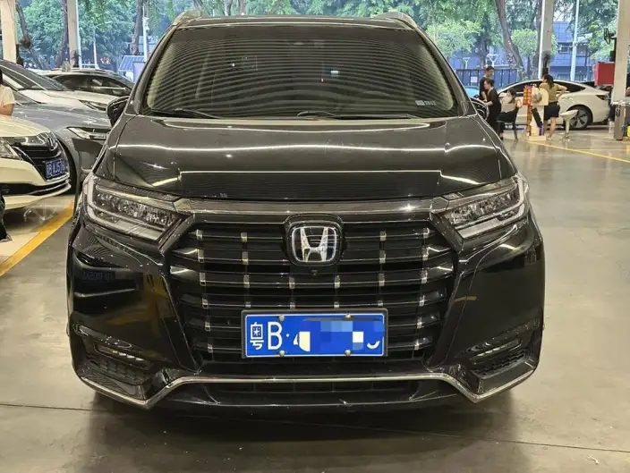 Honda Elysion 2022 Model 2.0L Hybrid Deluxe Edition
