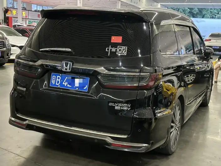 Honda Elysion 2022 Model 2.0L Hybrid Deluxe Edition – фото 5