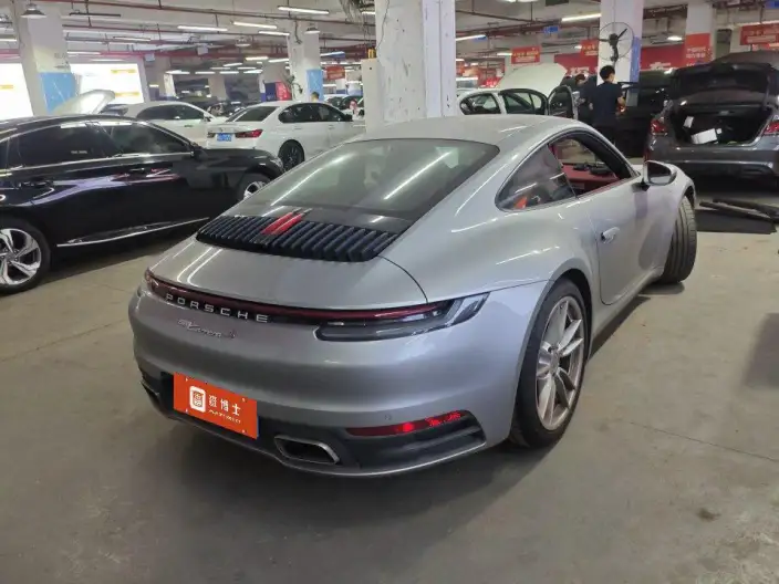 PORSCHE 911 2022 Model Carrera 3.0T