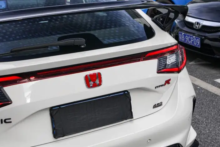 Honda Civic Imported 2023 Model 420TURBO TYPE R – фото 8