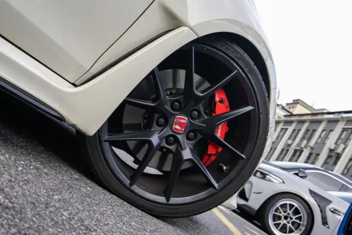 Honda Civic Imported 2023 Model 420TURBO TYPE R – фото 9