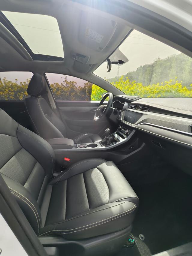 Geely Emgrand Модель 2020 года 1.5L Manual Luxury – фото 4