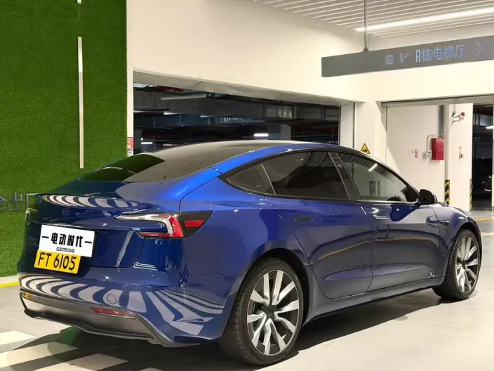 Model 3 2025 Model Facelift Rear-wheel drive version – фото 6