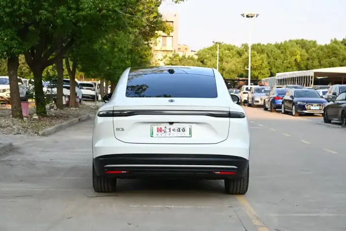 NIO EC6 2023 Model 75kWh – фото 6