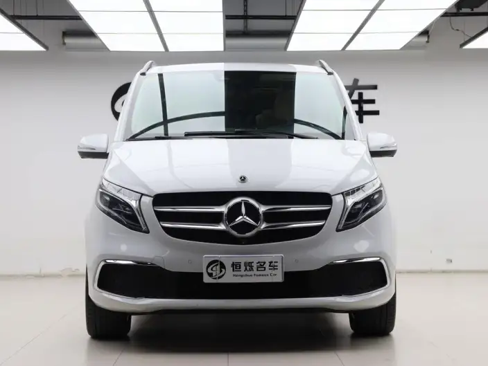 Mercedes-Benz V-Class 2022 Model V 260 L Long wheelbase Premium Edition