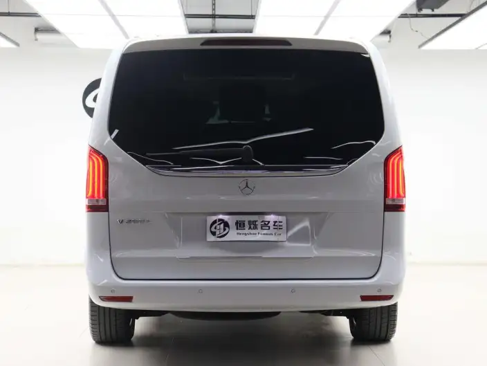 Mercedes-Benz V-Class 2022 Model V 260 L Long wheelbase Premium Edition – фото 5