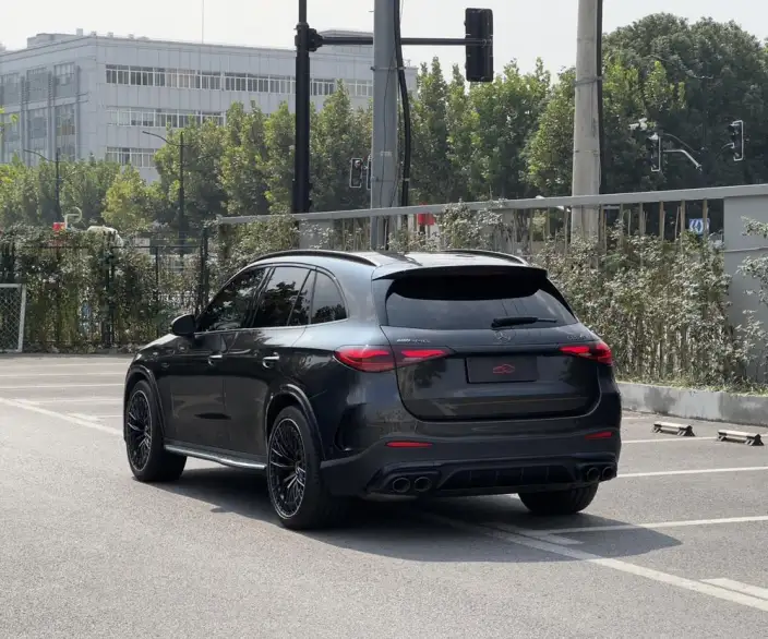 Mercedes-Benz GLC AMG 2024 Model AMG GLC 43 4MATIC – фото 5
