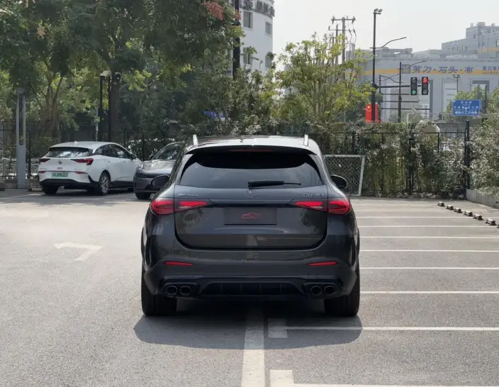 Mercedes-Benz GLC AMG 2024 Model AMG GLC 43 4MATIC – фото 6