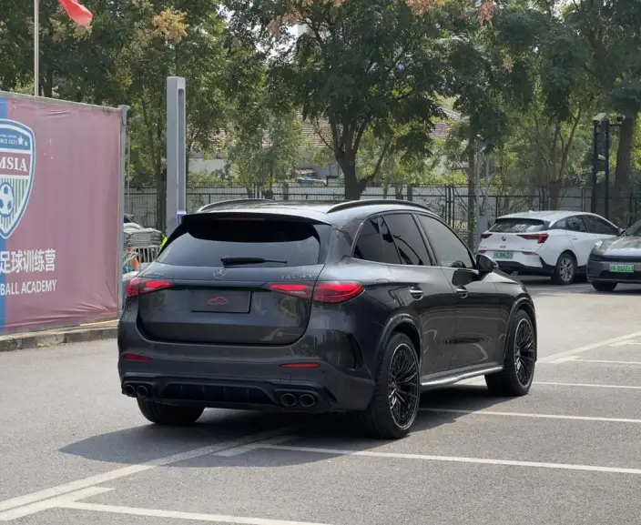 Mercedes-Benz GLC AMG 2024 Model AMG GLC 43 4MATIC – фото 7
