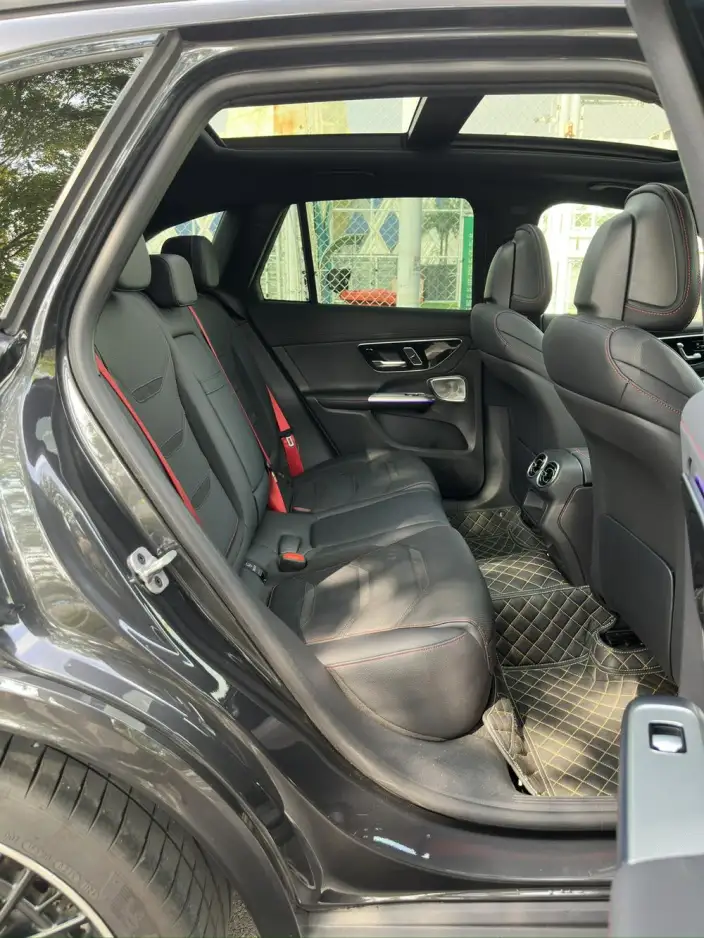 Mercedes-Benz GLC AMG 2024 Model AMG GLC 43 4MATIC – фото 8