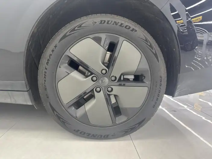 Li Auto i6 2025 Model 2WD Standard Edition – фото 9