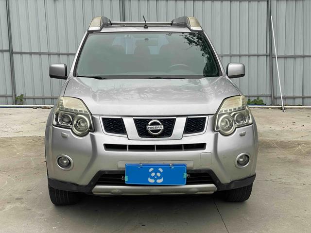 Nissan X-Trail 2012 модификация 2.5L CVT Supreme Edition 4WD – фото 2