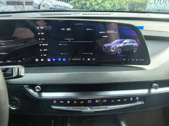 Cadillac XT5 2025 Model 28T 4WD Noble Model – фото 6