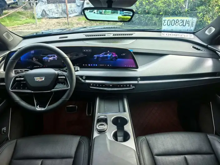Cadillac XT5 2025 Model 28T 4WD Noble Model – фото 9
