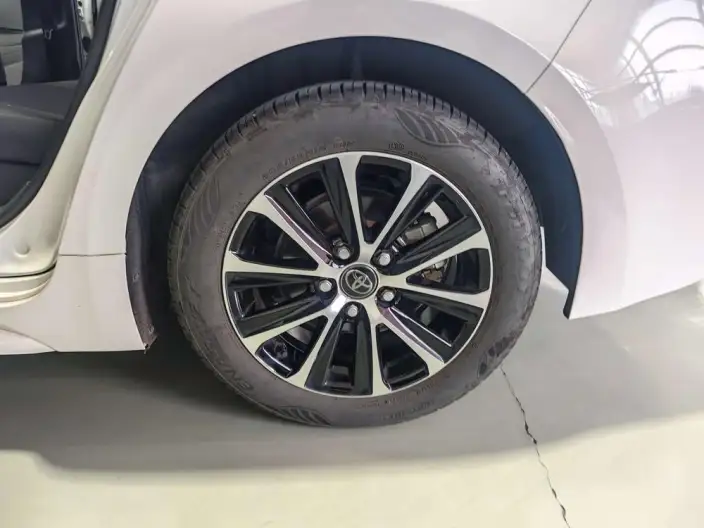 Toyota Levin 2023 Model Hybrid 1.8L Deluxe Edition – фото 6