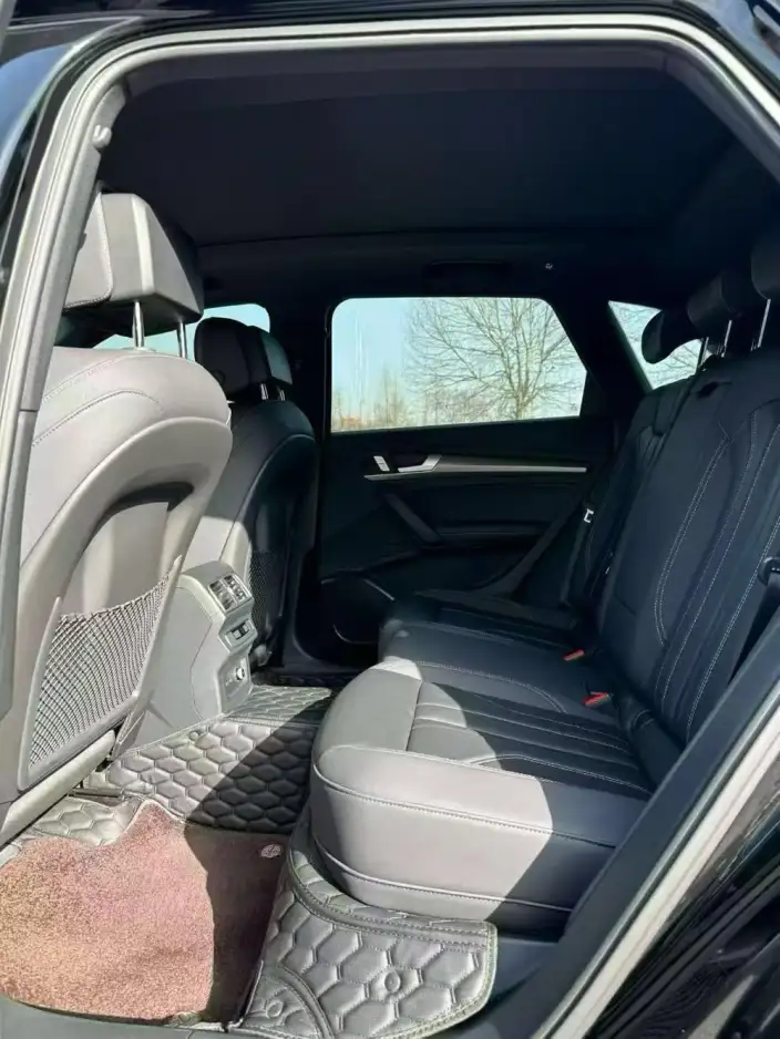 Audi Q5L 2024 Model 40TFSI Luxury Dynamic Model – фото 9