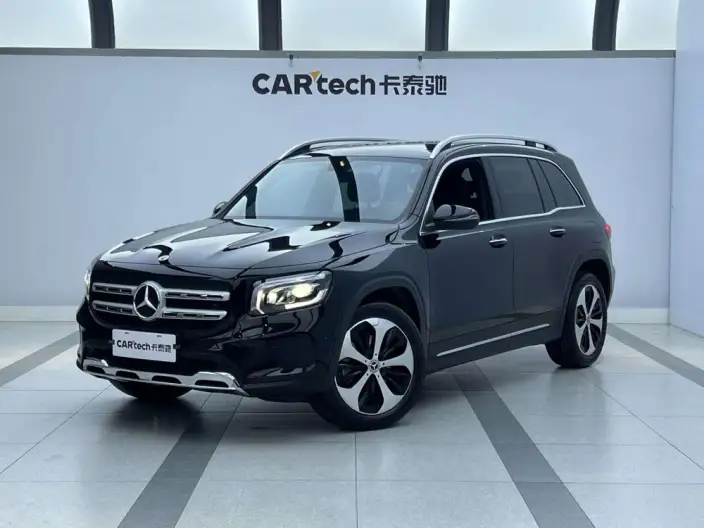 Mercedes-Benz GLB 2023 Model GLB 220 Fashion Model – фото 1
