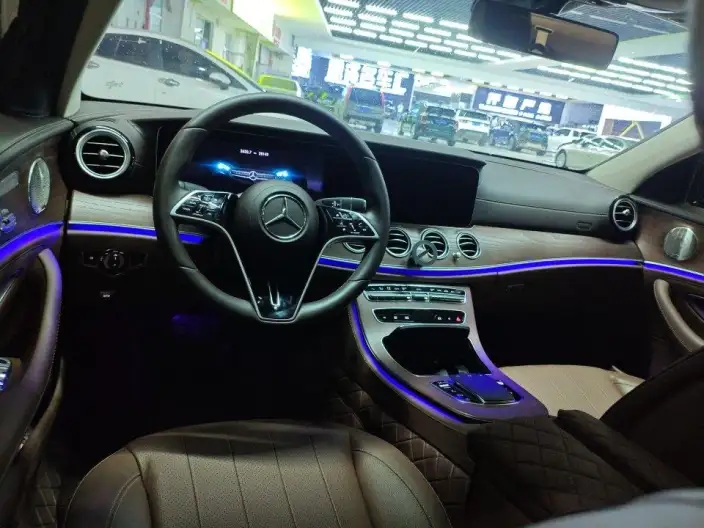 Mercedes-Benz E-Class 2023 Model E 300 L Luxury Model sedan – фото 5