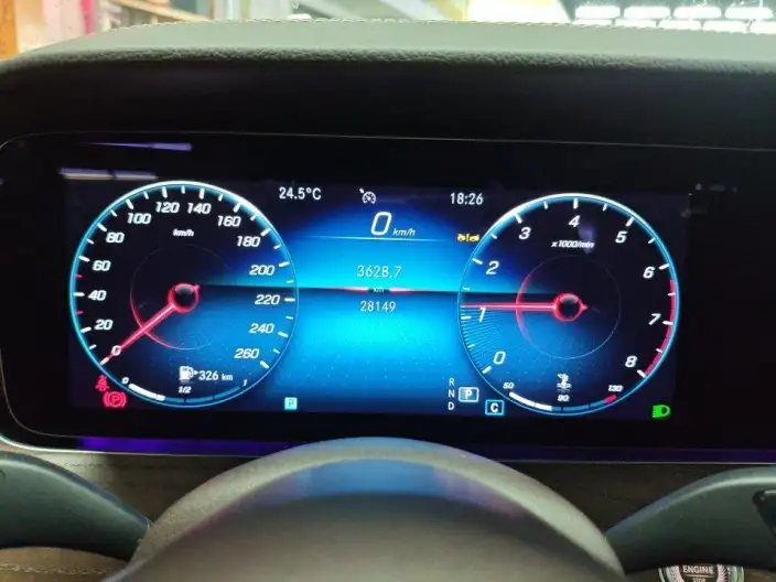 Mercedes-Benz E-Class 2023 Model E 300 L Luxury Model sedan – фото 6