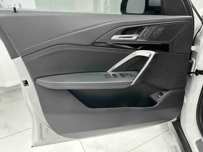 BMW X1 2023 Model sDrive20Li X Design Set – фото 10