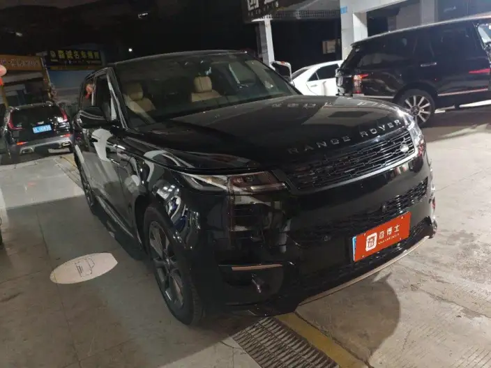 Range Rover Sport 2023 Model 3.0 L6 DYNAMIC SE