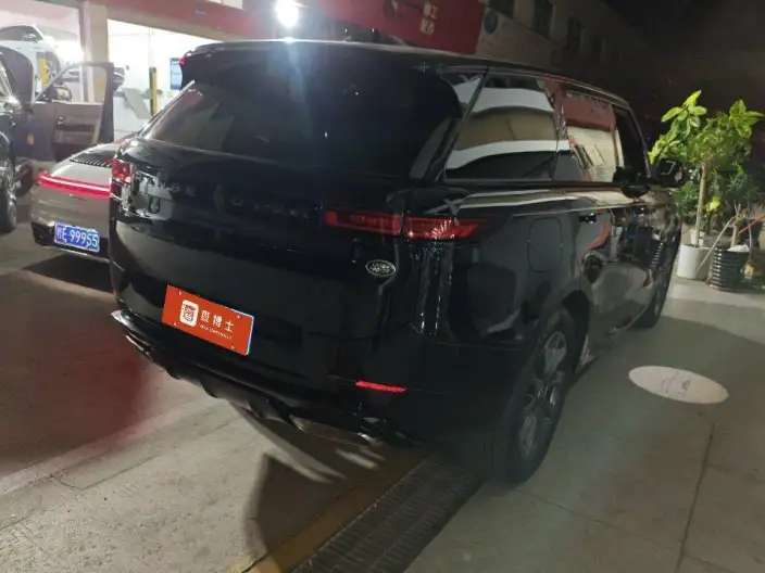 Range Rover Sport 2023 Model 3.0 L6 DYNAMIC SE
