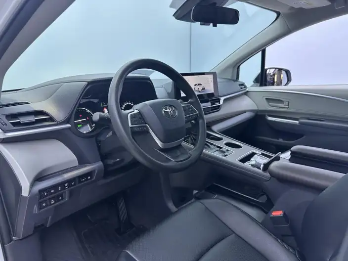 Granvia 2024 Model Intelligent Hybrid 2.5L 2WD Comfort Edition – фото 8