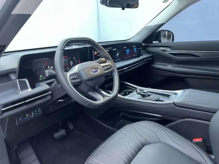 Ford Edge 2023 Model Ford Edge L 2.0T EcoBoost 2WD VII seat Luxury Model – фото 8