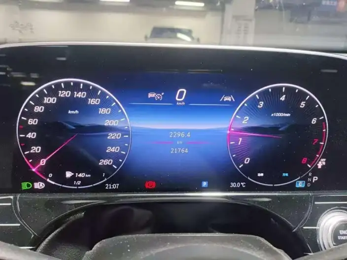 Mercedes-Benz E-Class 2025 Model Facelift E 260 L sedan – фото 6