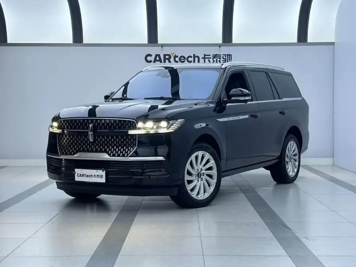 Lincoln Navigator 2025 Model 3.5T President Edition – фото 1