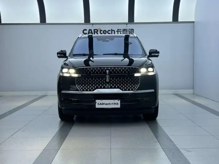 Lincoln Navigator 2025 Model 3.5T President Edition – фото 2