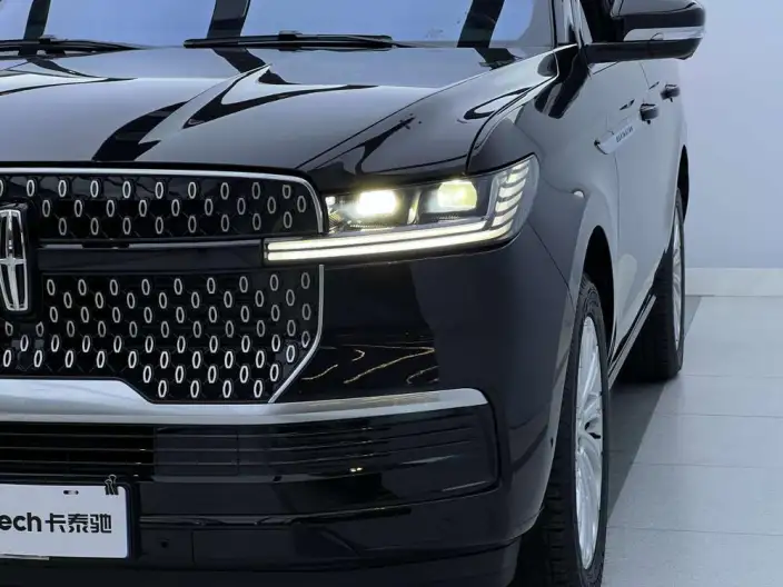 Lincoln Navigator 2025 Model 3.5T President Edition – фото 5