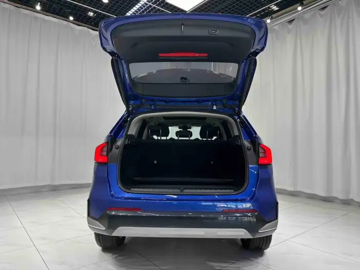 BMW X1 2023 Model sDrive20Li X Design Set – фото 7