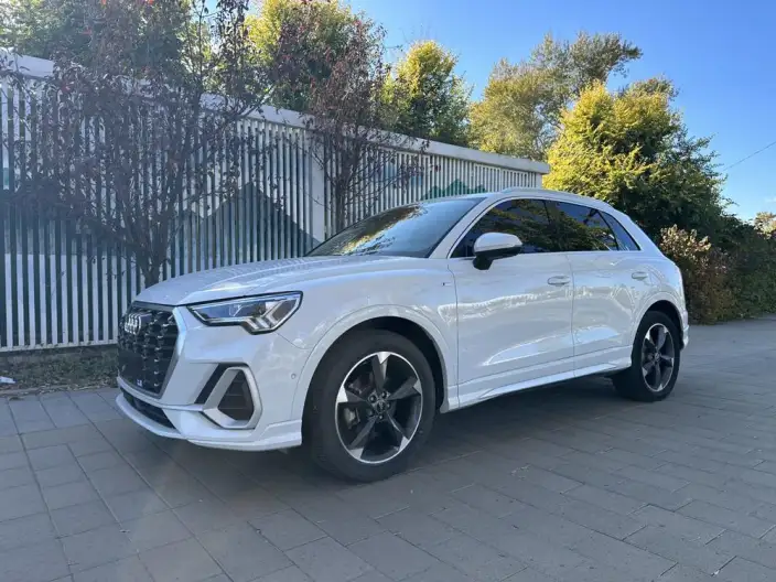 AUDI Q3 2022 Model 35 TFSI Fashion Dynamic Model