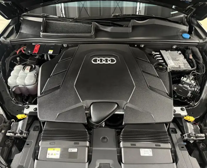 Audi Q7 2023 Model 55 TFSI quattro S line Noble Model – фото 6